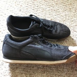 Puma Roma sneaker. Men's size 11